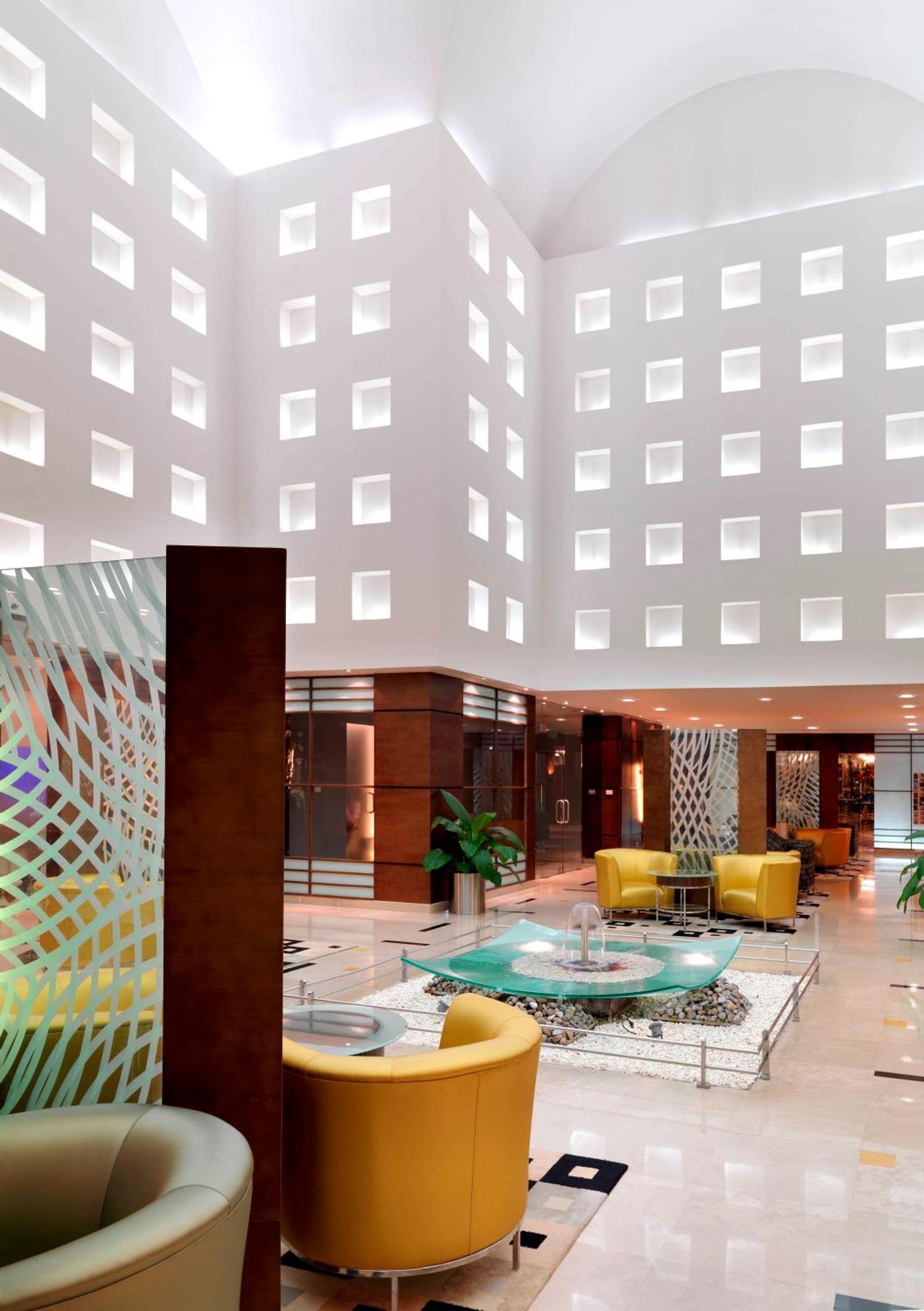 RADISSON BLU HOTEL, RIYADH OTEL