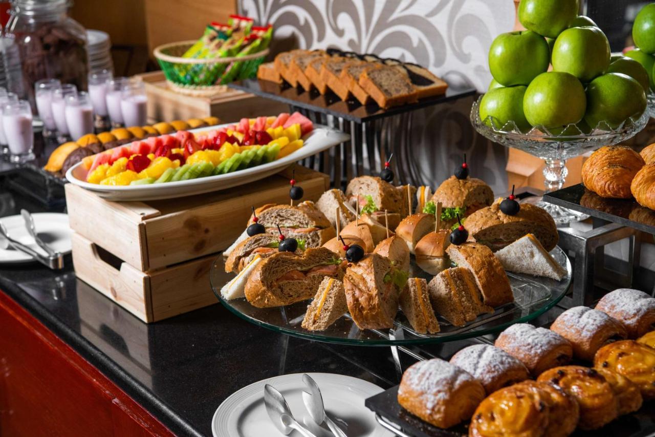 radisson blu hotel riyadh email address